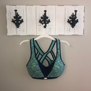 VSX sports bra 32C